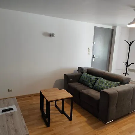 Apartment Independant Avec Terrasse Et Jardin *